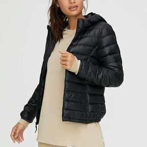 Aritzia Puffer Jacket (black)